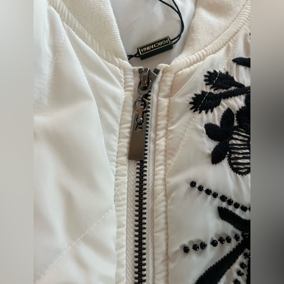 NEW! For Cynthia white Puffer Vest Zip Up Black Floral Pattern Womens Size L - Picture 6 of 13